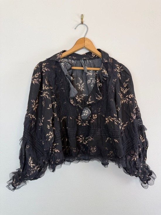 By Anthropologie Tops - By Anthropologie V-Neck Ruffled Blouse Black Motif Women’s XXS